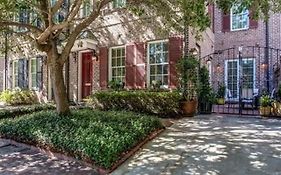 Beautiful 3Bed Townhome In Historic Downtown Savannah